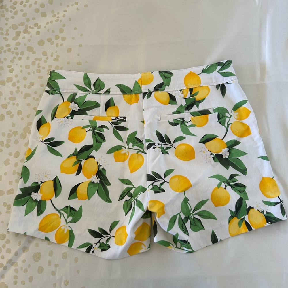 Isaac Mizrahi Lemon Print Shorts